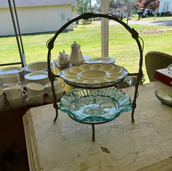 Antique Dinnerware - Picture 4 of 7